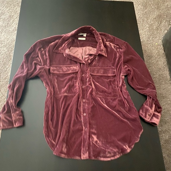 Universal Thread Velvet Shirt in Deep Red - Picture 1 of 2